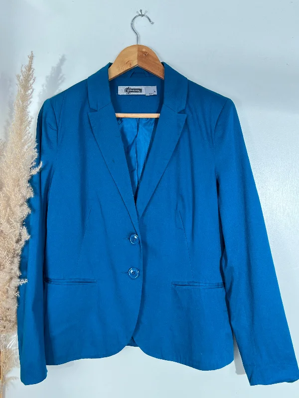 Elegant Buttoned Blue Blazer